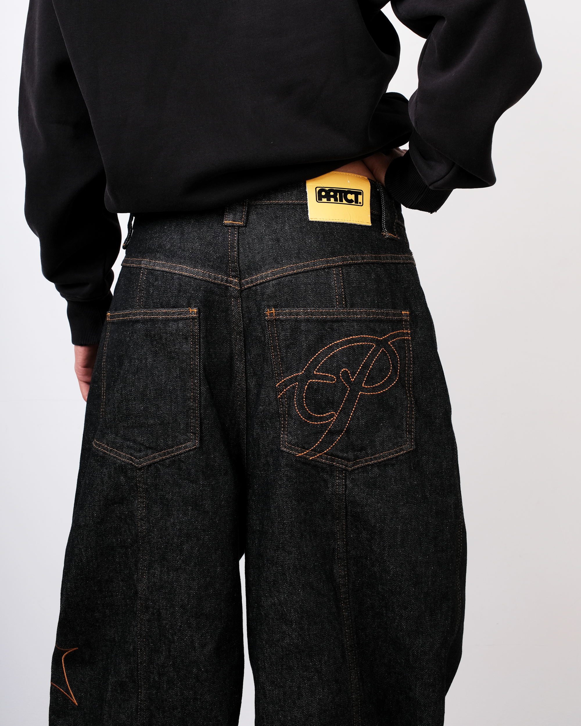 RAW BLACK PANEL DENIM - Protect
