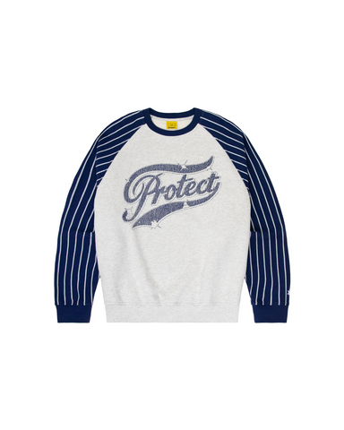 HOODIES & CREWNECKS