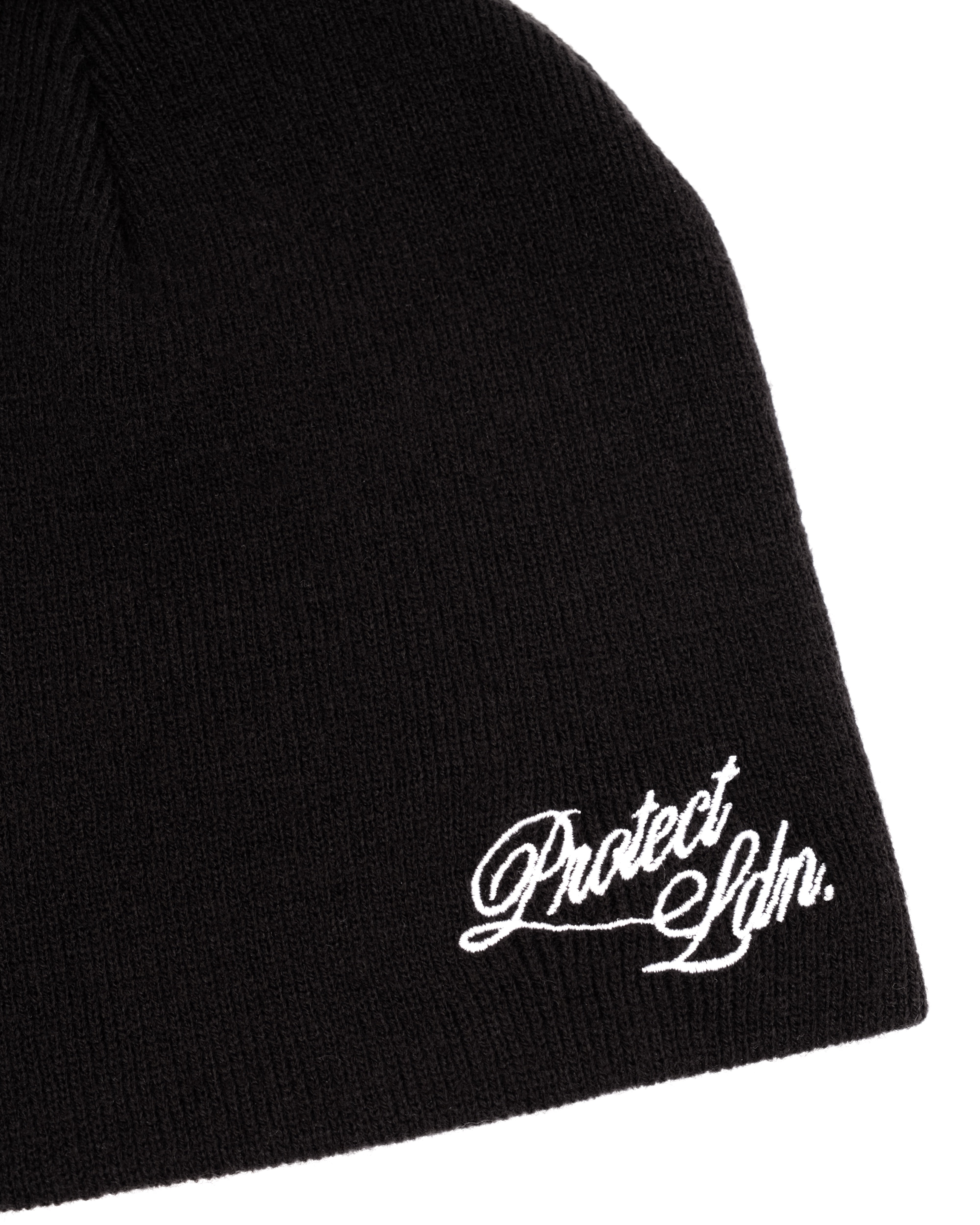 BLACK SCRIPT BEANIE - Protect