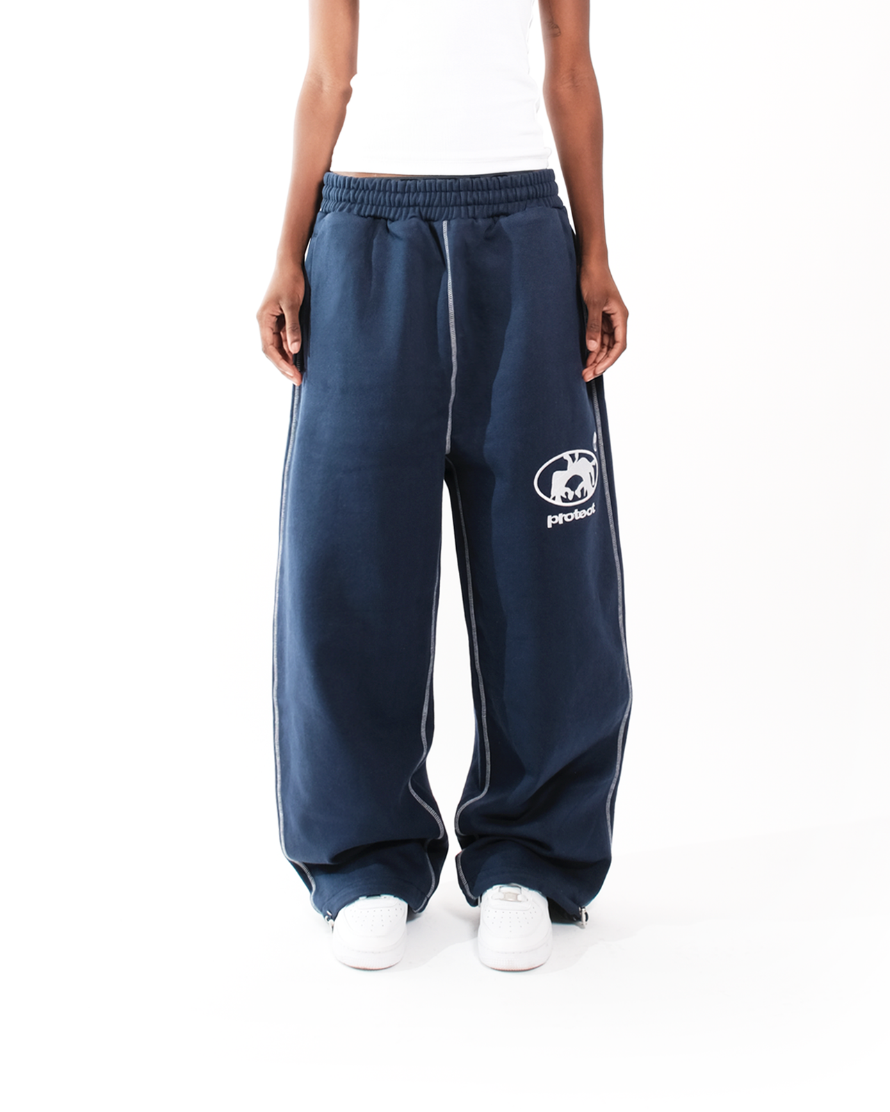 NAVY BLUE BRUDDA SWEATS