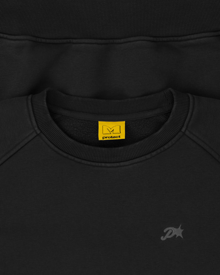 BLACK DAY2DAY CREWNECK
