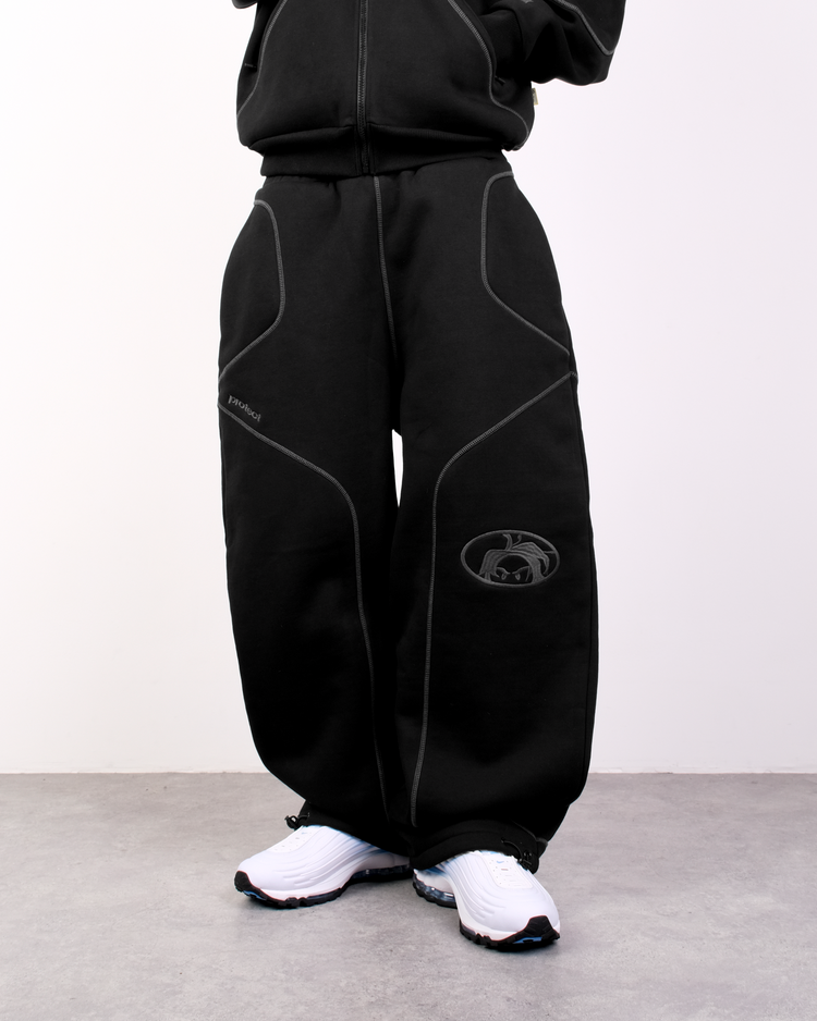 V2 BLACKOUT BRUDDA SWEATS