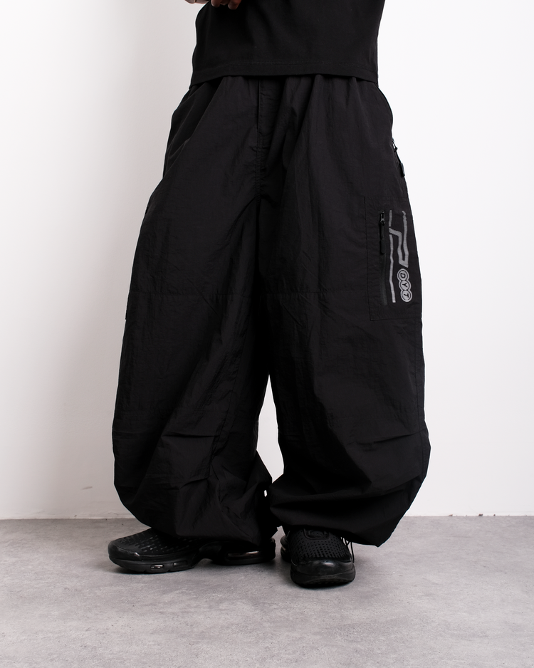 BLACK TREKKA TECH PANTS