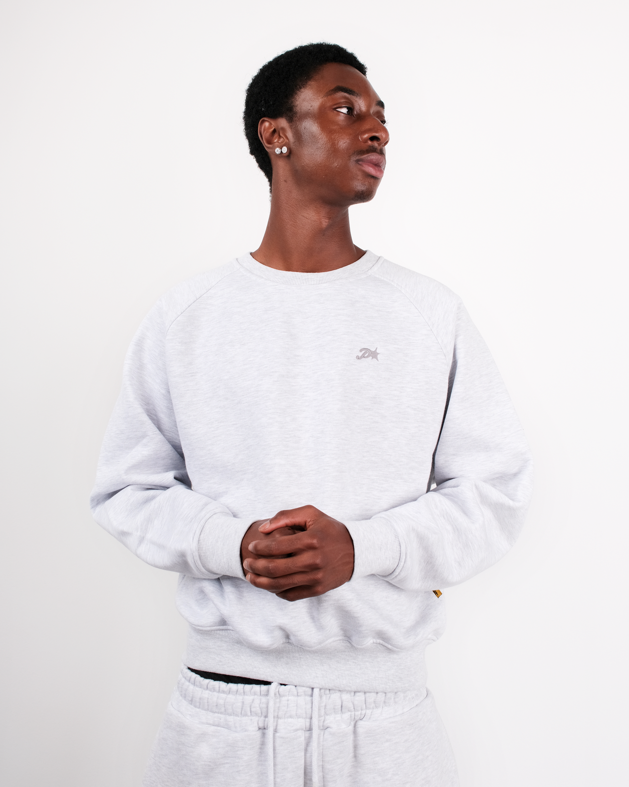 GREY DAY2DAY CREWNECK
