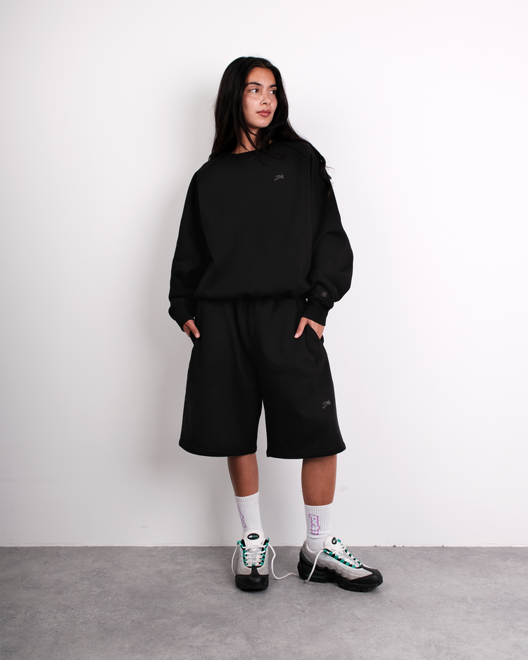 BLACK DAY2DAY CREWNECK